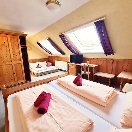 Hotel-Barbarossa-Garni Bei Hanau Rodenbach  Kültér fotó