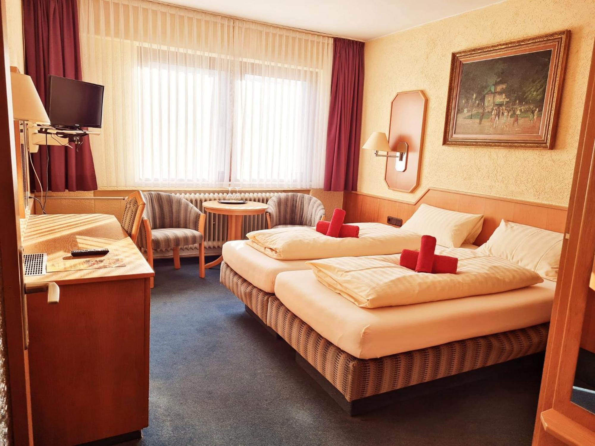 Hotel-Barbarossa-Garni Bei Hanau Rodenbach  Kültér fotó