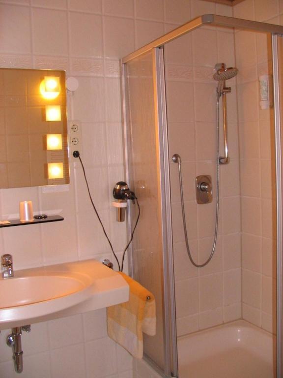 Hotel-Barbarossa-Garni Bei Hanau Rodenbach  Szoba fotó