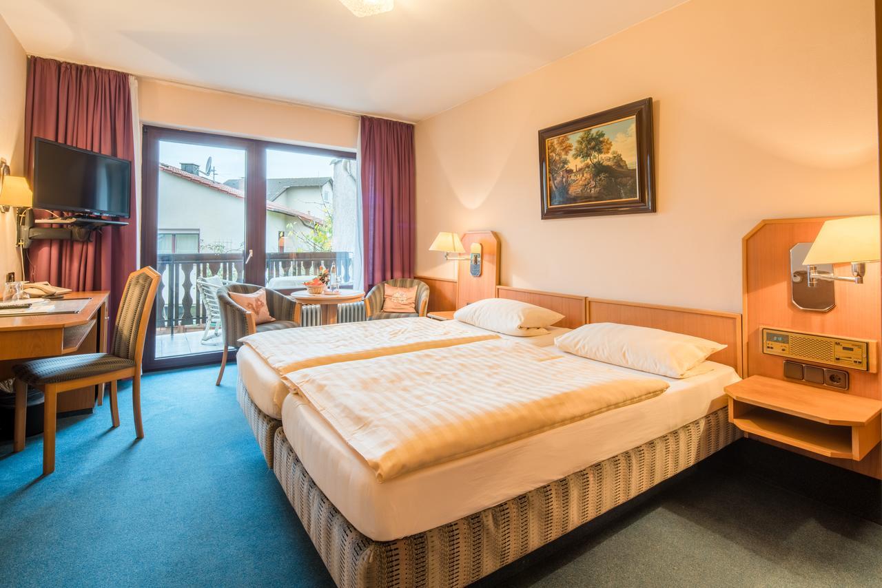 Hotel-Barbarossa-Garni Bei Hanau Rodenbach  Kültér fotó