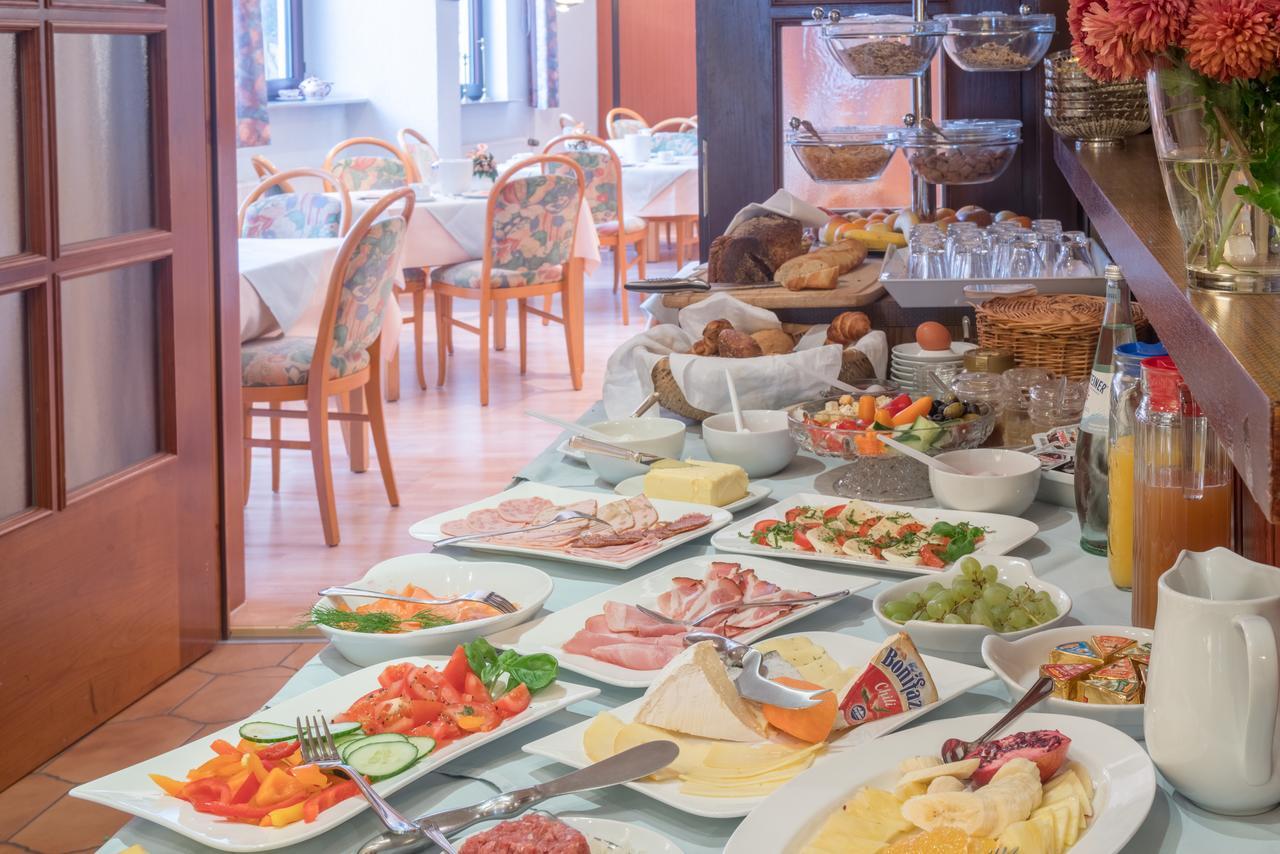 Hotel-Barbarossa-Garni Bei Hanau Rodenbach  Kültér fotó